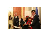 Nagrodę “Wacław Jędrzejewicz History Medal” Instytut przyznał prof. Wojciechowi Roszkowskiemu, historykowi i ekonomiście. W jego imieniu nagrodę odebrał syn.